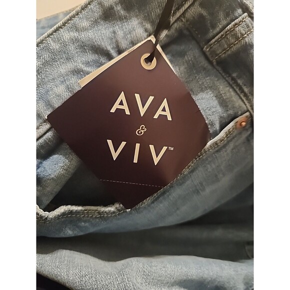 Ava & Viv High-Rise Flare Jeans Light‎ Wash Women's Plus Size 28 - Picture 9 of 9